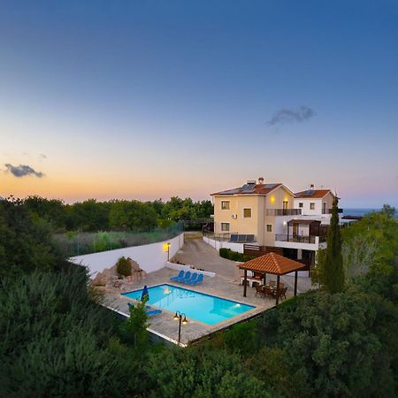 Villa Ira Finiki ラッチ エクステリア 写真