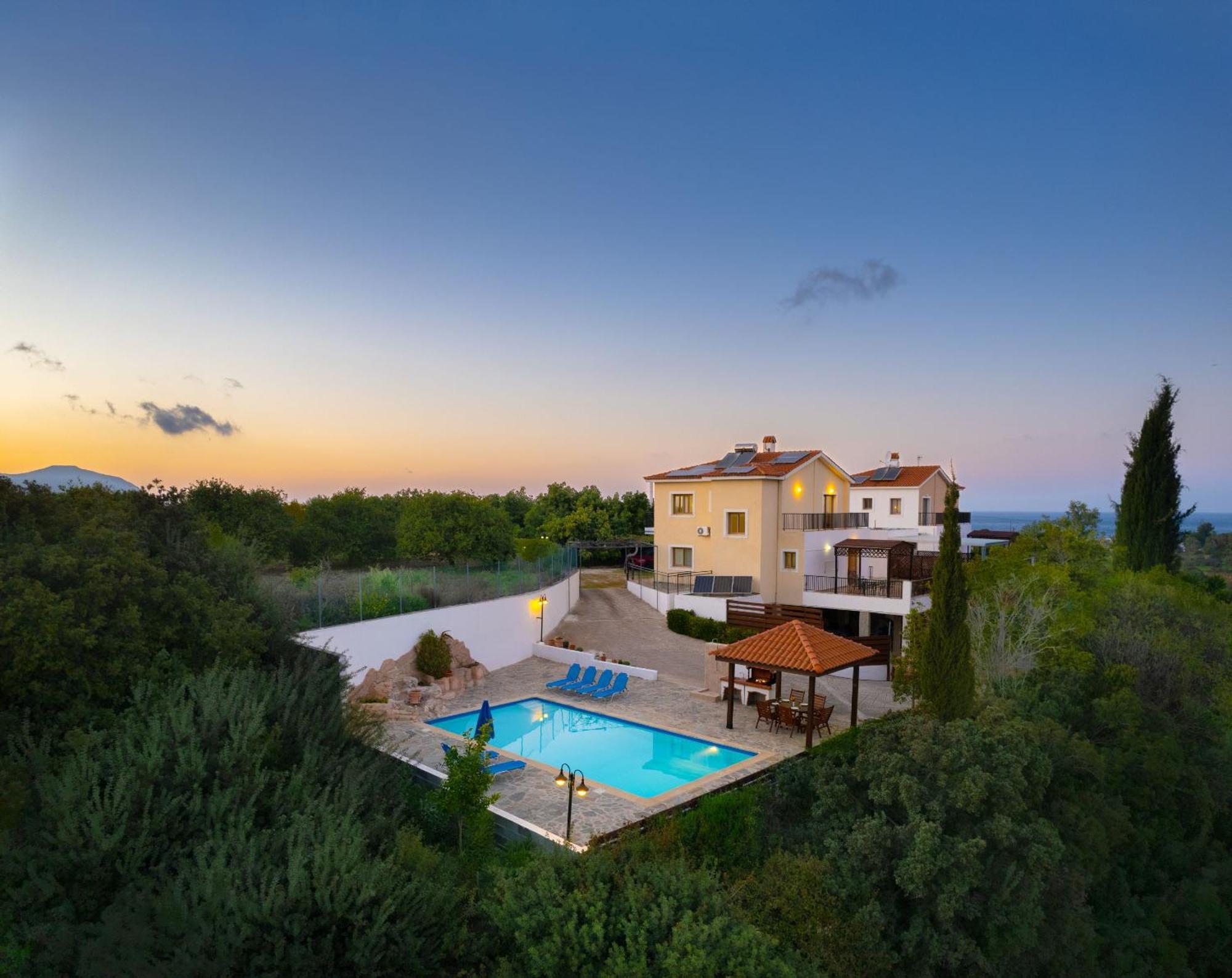 Villa Ira Finiki ラッチ エクステリア 写真