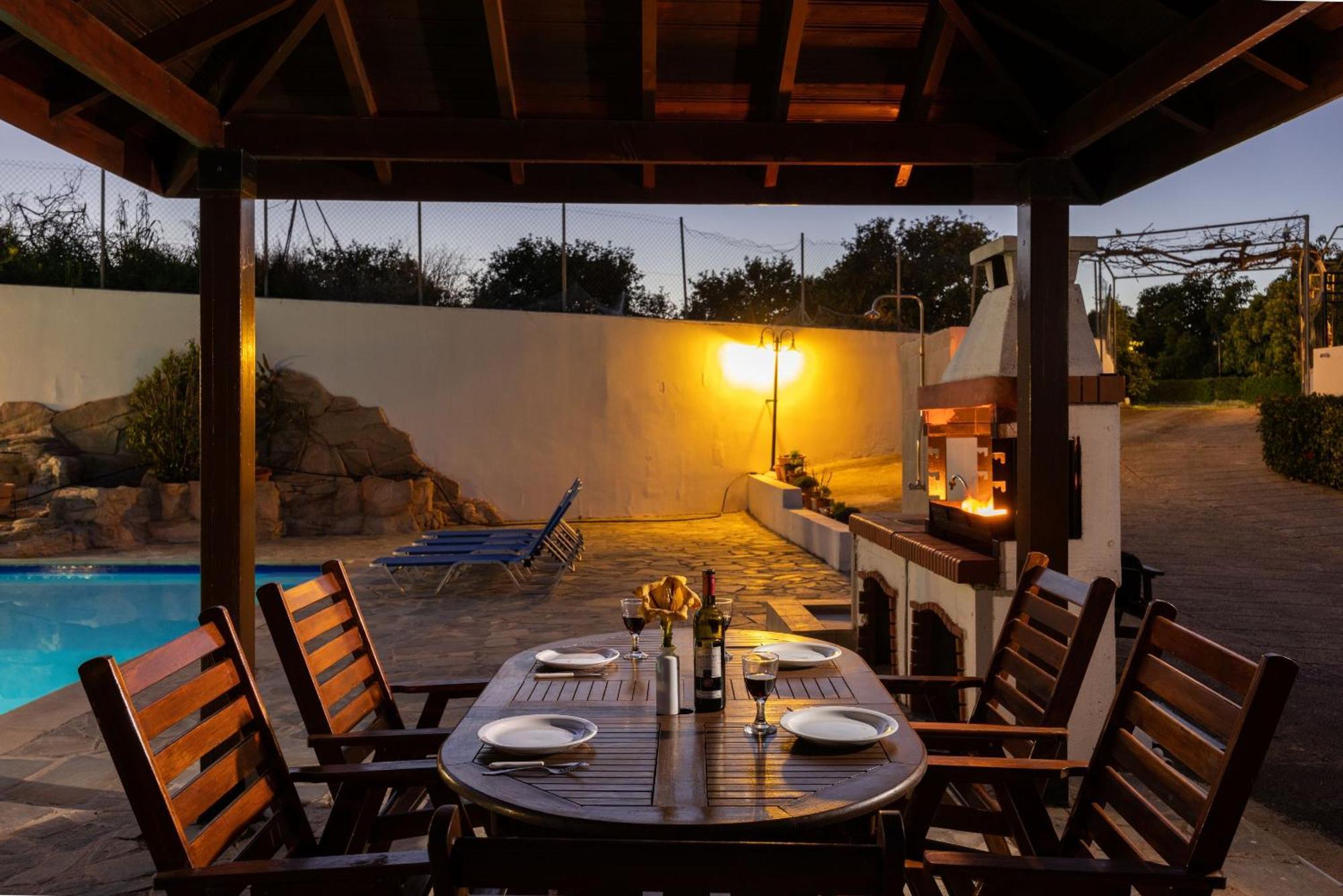 Villa Ira Finiki ラッチ エクステリア 写真